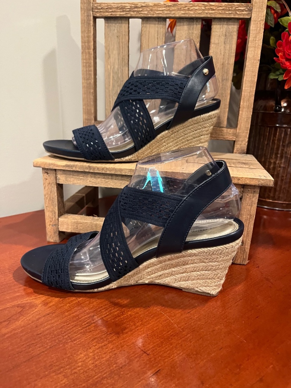 NWOT London Fog Pickwick Stretch Wedge Espadrille Sandal 9M - Picture 2 of 11